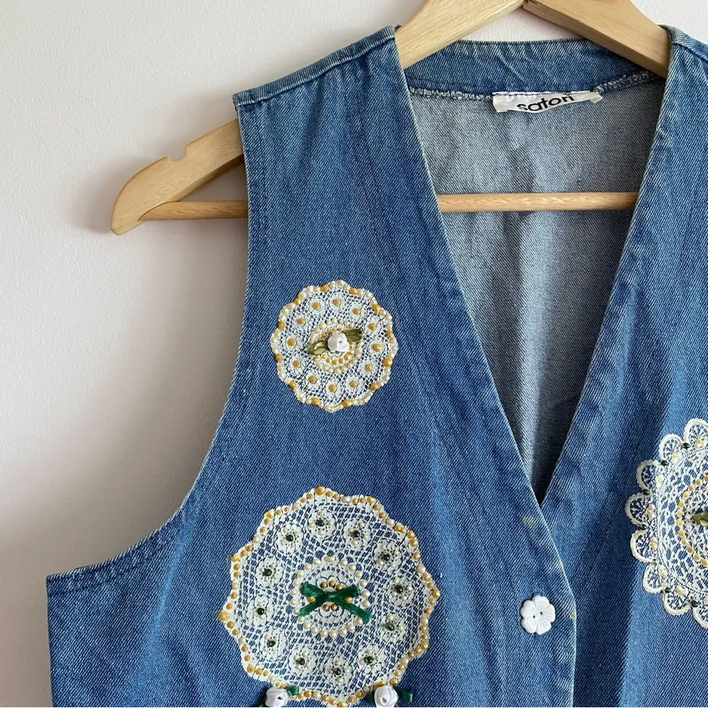 Vintage Cottagecore Lacy Floral Denim Vest - Picture 3 of 13